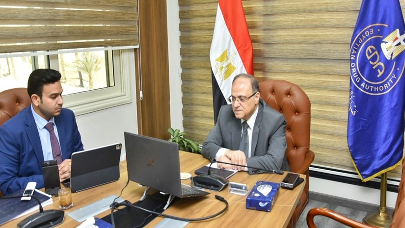 رئيس هيئة الدواء يجتمع افتراضيا مع الرئيس التنفيذي للهيئة الوطنية لتنظيم المهن والخدمات الصحية بمملكة البحرين