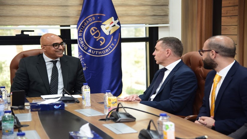 نائب رئيس هيئة الدواء يبحث تعزيز التعاون مع وفد شركة شتادا للأدوية